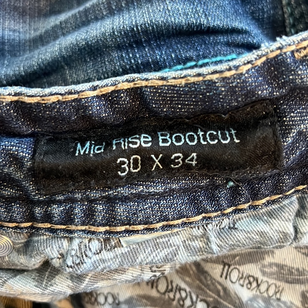 Mid Rise Boot cut Jeans - Picture 3 of 3